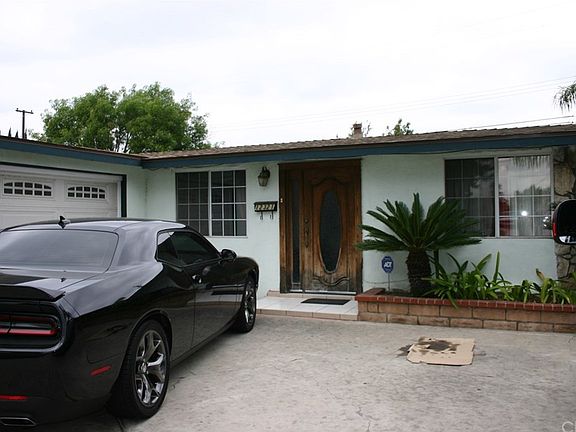 4th image of 12321 Lampson Ave