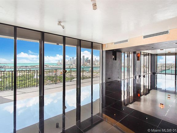 3rd image of 1000 Venetian Way APT 2102