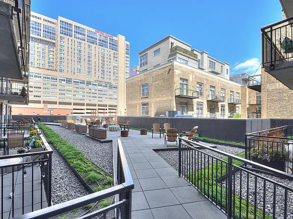 740 Portland Ave #1005, Minneapolis, MN 55415