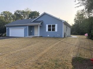 N1004 Palm Rd, Genoa City, WI 53128