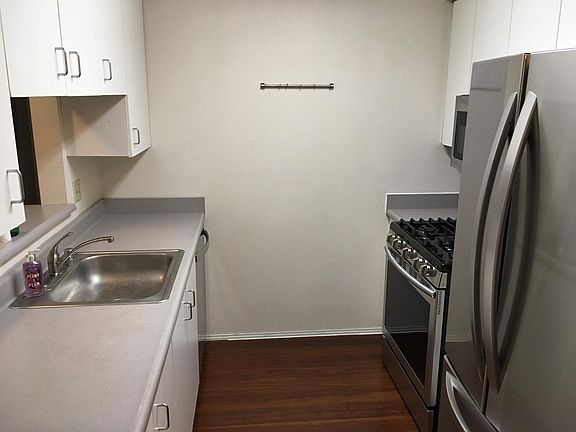 2nd image of 6909 Weedin Pl NE APT A301