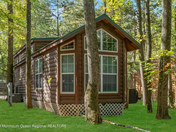 724 Monmouth Road #33, Cream Ridge, NJ 08514