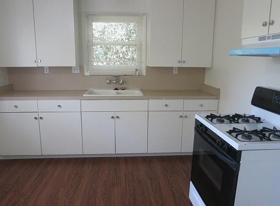 5th image of 238 S Buena Vista St