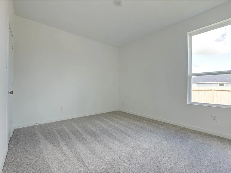 400 Robin St — Photo 11