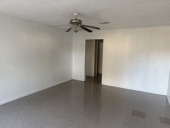 4th image of 437 Josephine Dr #1