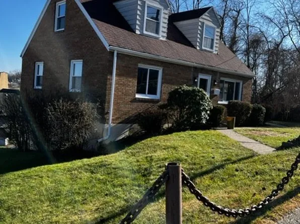 1150 Athalia Ave, Monessen, PA 15062