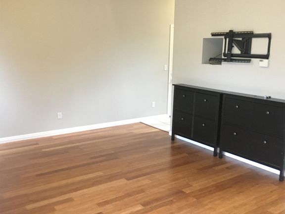 4th image of 10834 S Wyngate Park Dr