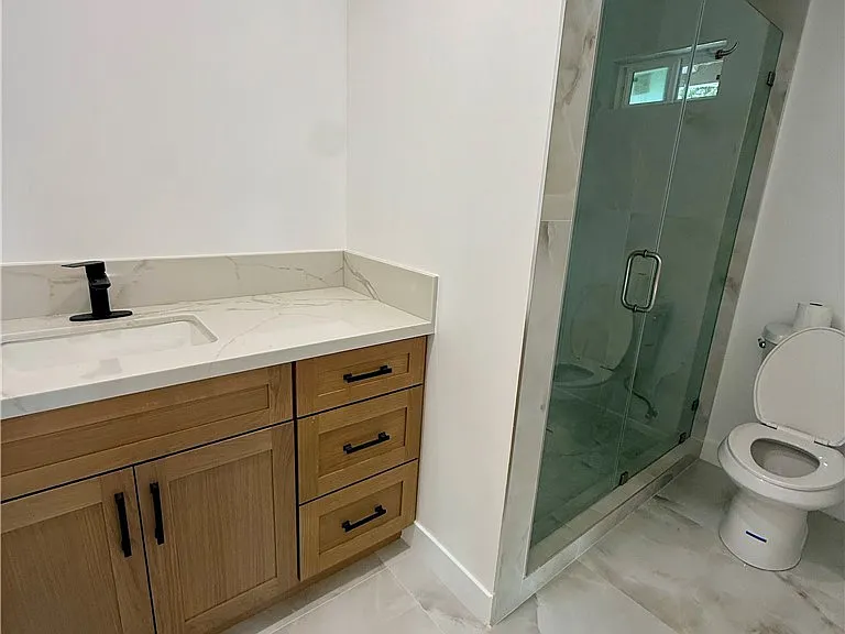 20407 Strathern St #20411 — Photo 10