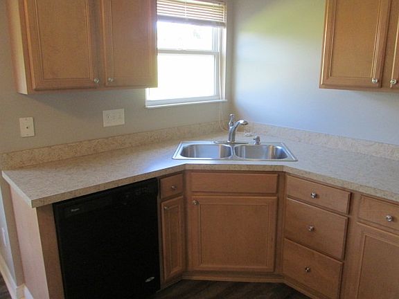 5th image of 1246 Munsford Ct
