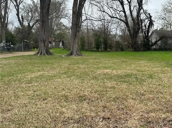 0 N 15th St #11-12, Alexandria, LA 71301