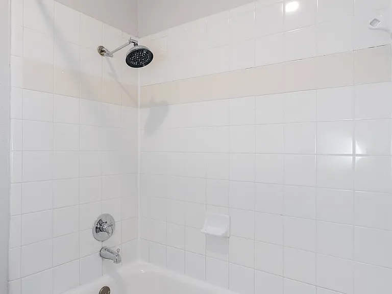 4617 Olympia Dr — Photo 38