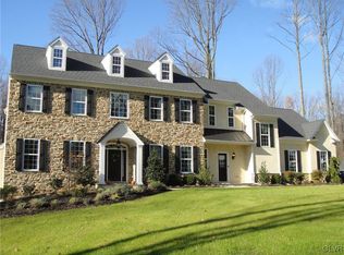 2605 Long Ridge Dr, Hellertown, PA 18055