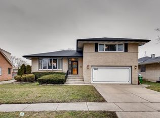 9617 S Kenton Ave, Oak Lawn, IL 60453