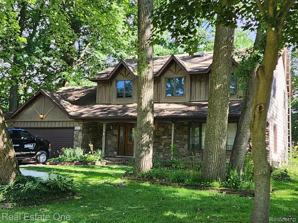 5311 Olde Saybrooke Rd, Grand Blanc, MI 48439