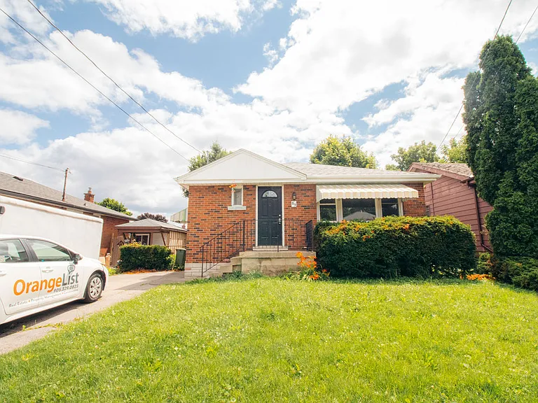 89 Clarendon Ave — Photo 39