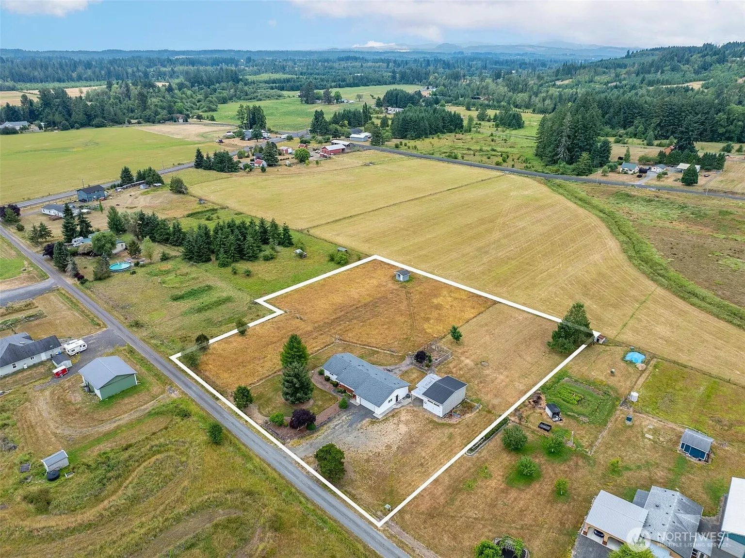 133 Faun Rae Lane photo 1
