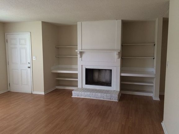 5th image of 103 Mosby Cir #A