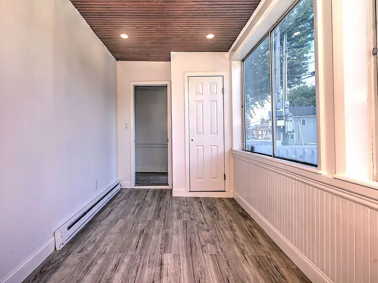 330 Naugatuck Ave — Photo 13