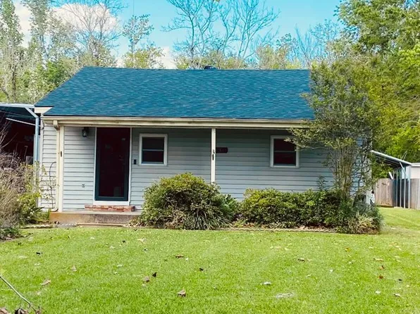 130 Cedar Dr, Belle Chasse, LA 70037