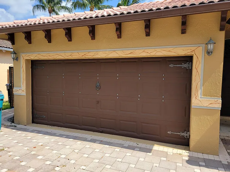 16111 SW 144th Ter — Photo 3