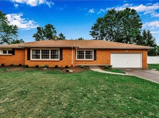 290 Berkley Rd, Williamsville, NY 14221