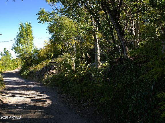 3rd image of 25 MAGNOLIA Avenue #2