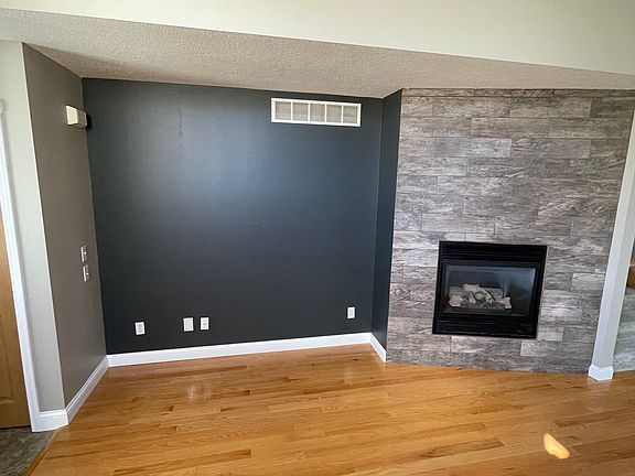3rd image of 20663 Fenston Ave N