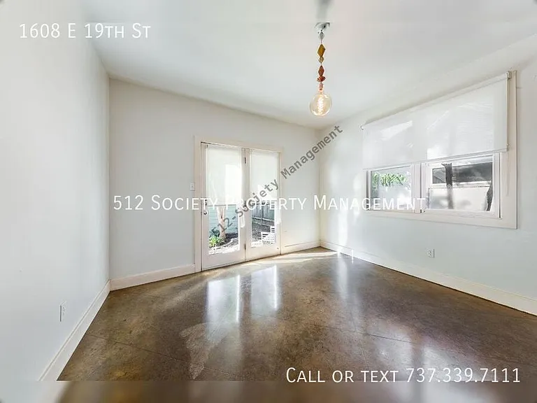 1608 E 19th St — Photo 12