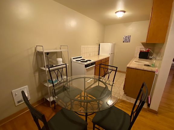 5th image of 4235 Brooklyn Ave NE