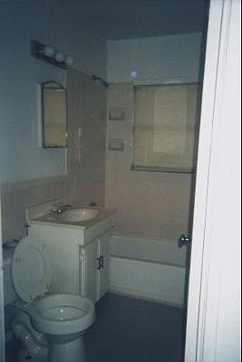 4th image of 215 VENICE ST