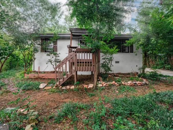 1747 Crestridge Dr SE, Marietta, GA 30067