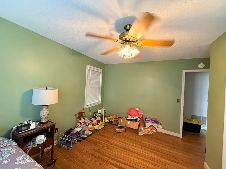 839 Malibu Dr — Photo 17