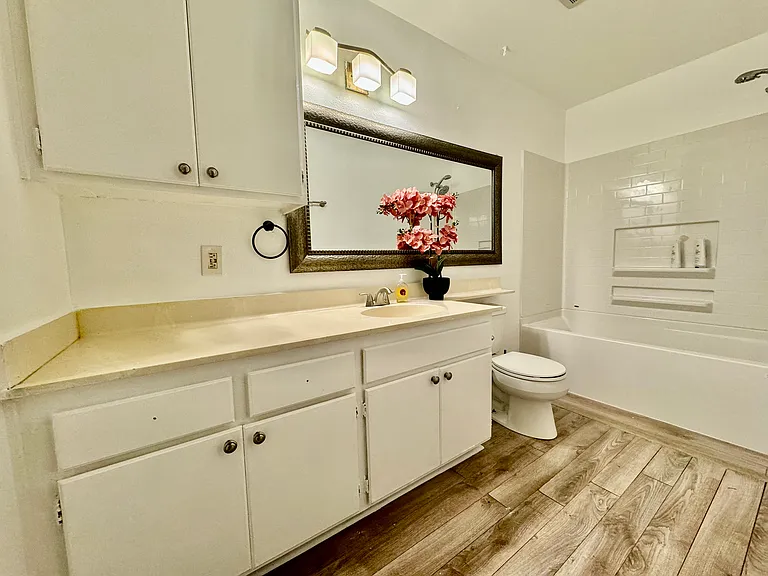 7770 Youngdale Way — Photo 14