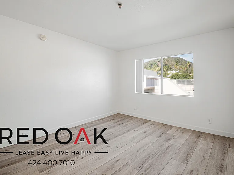 1755 N El Cerrito Pl #404 — Photo 12