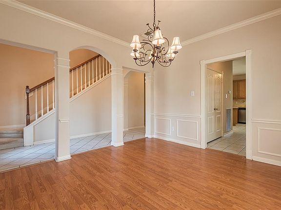 4th image of 1111 Loch Briar Ct