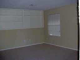 5th image of 312 S Poplar St APT 3