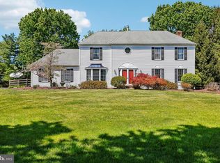4 Monroe Dr, Princeton Junction, NJ 08550