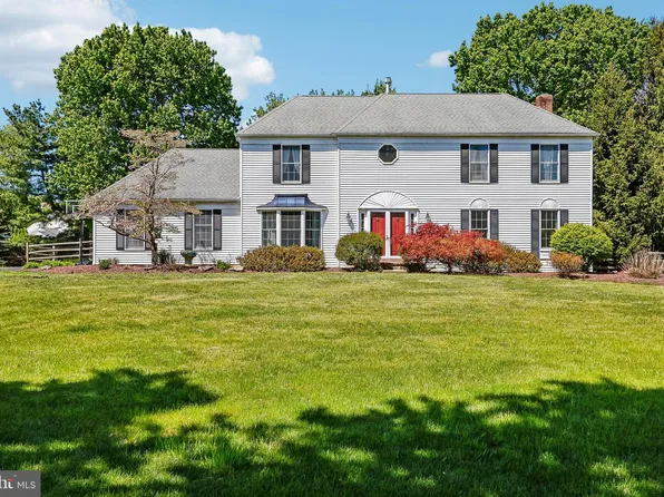4 Monroe Dr, Princeton Junction, NJ 08550