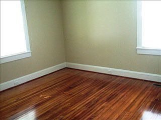 4th image of 229 Sloan Ave