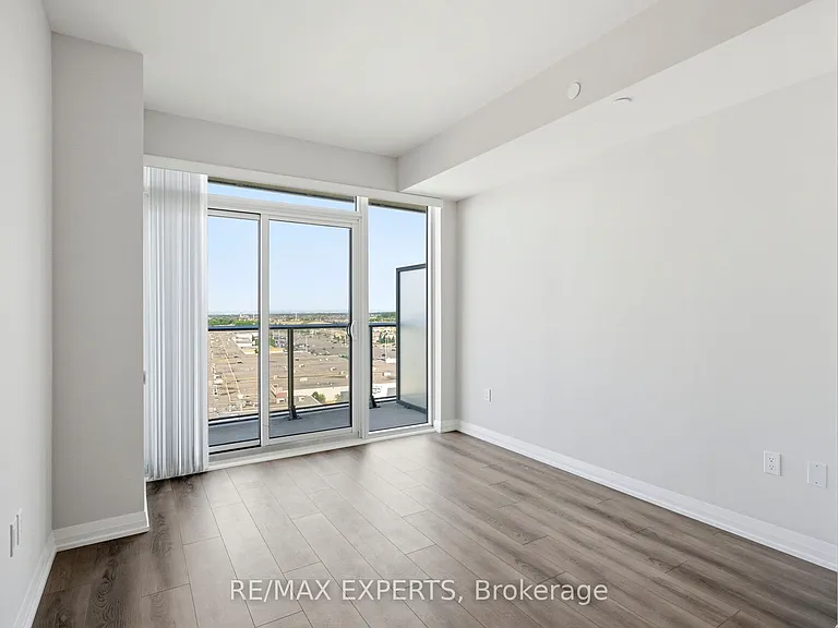9000 Jane St #1220 — Photo 17