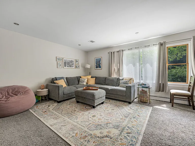 69 Prospect St #2 — Photo 6