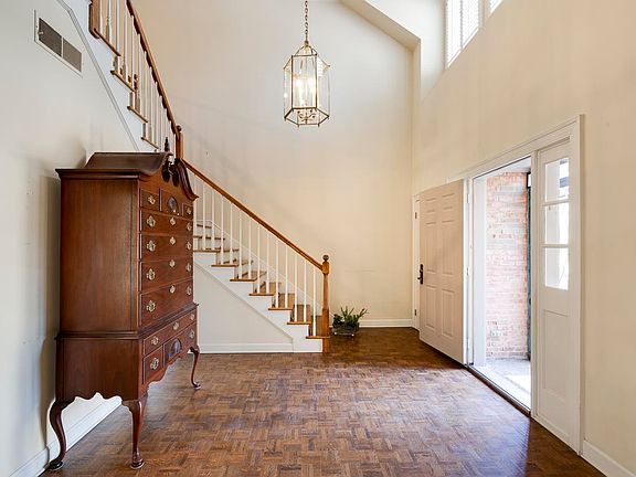 3rd image of 4059 Dumaine Way #66