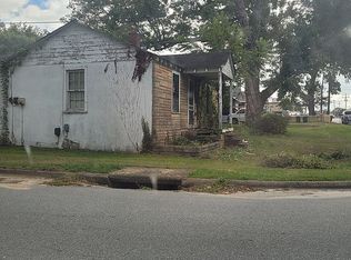 2711 Pinecroft Rd, Greensboro, NC 27407