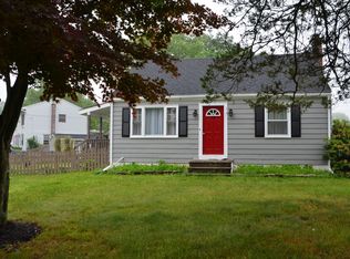 156 Oak Ln, Hightstown, NJ