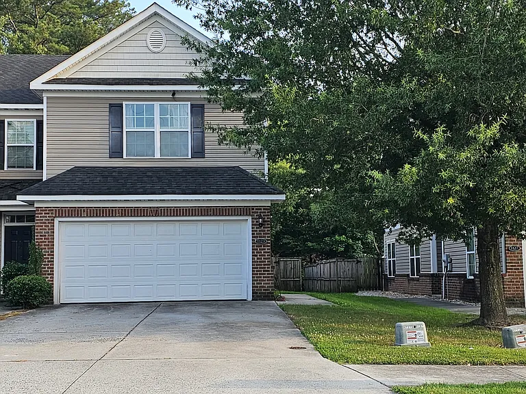 1123 Americus Ave — Photo 1