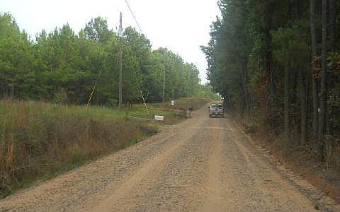 2nd image of 451 5th Rd