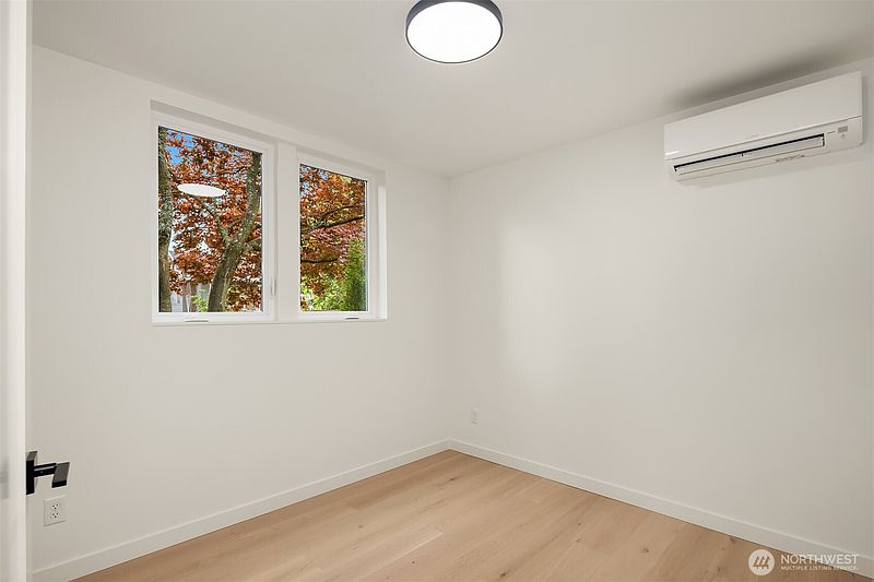 3rd image of 7334 25th Avenue NW