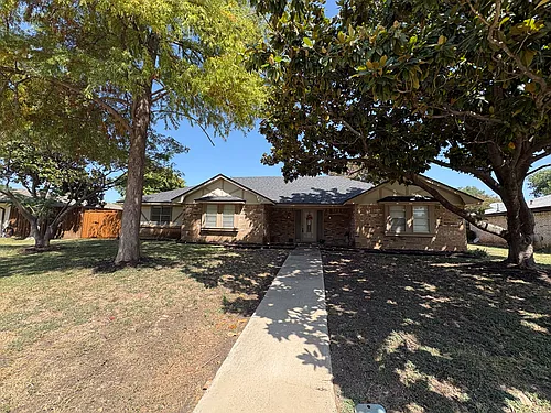 1025 Clover Dale Ln Photo 1