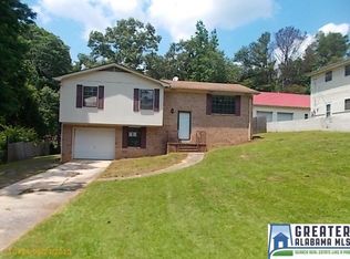 3811 Hilltop Rd SE, Bessemer, AL 35022