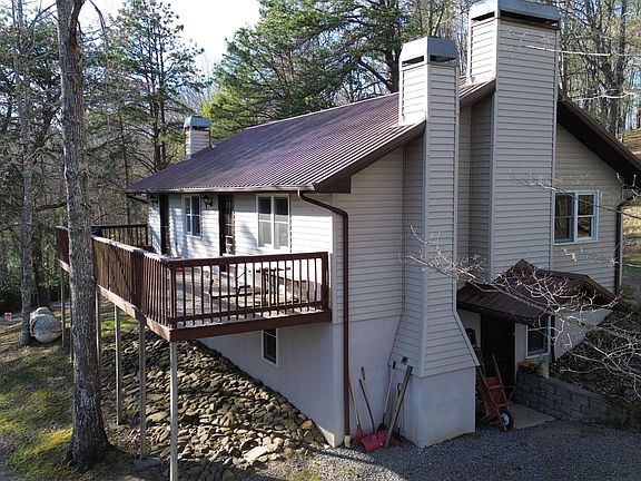 3rd image of 219 Seneca Crest Dr